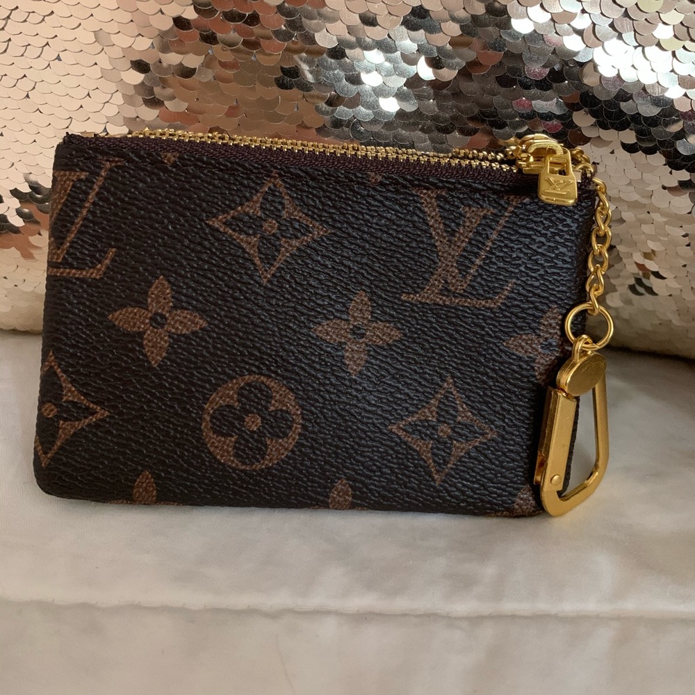 Key pouch
